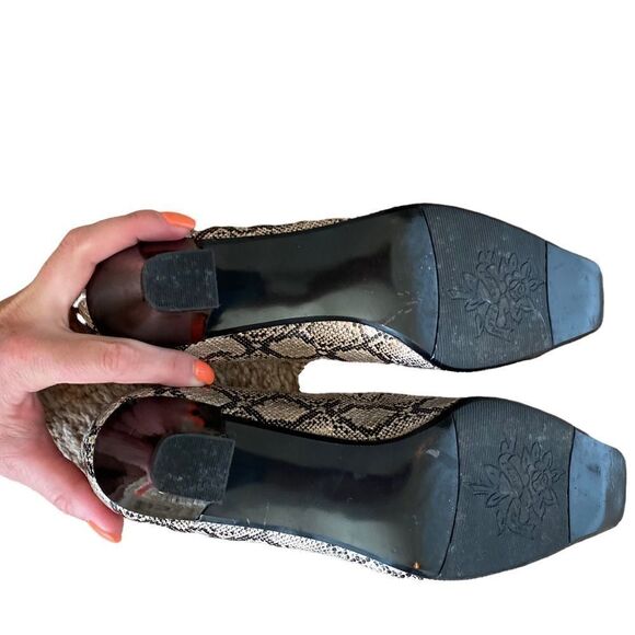 J.RENEE SNAKE PRINT PUMP 9 - Picture 7 of 7